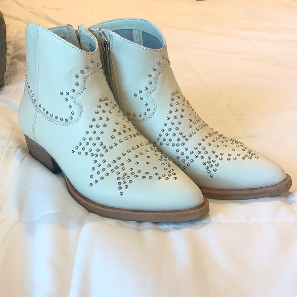 Gianni Bini ankle studded boots